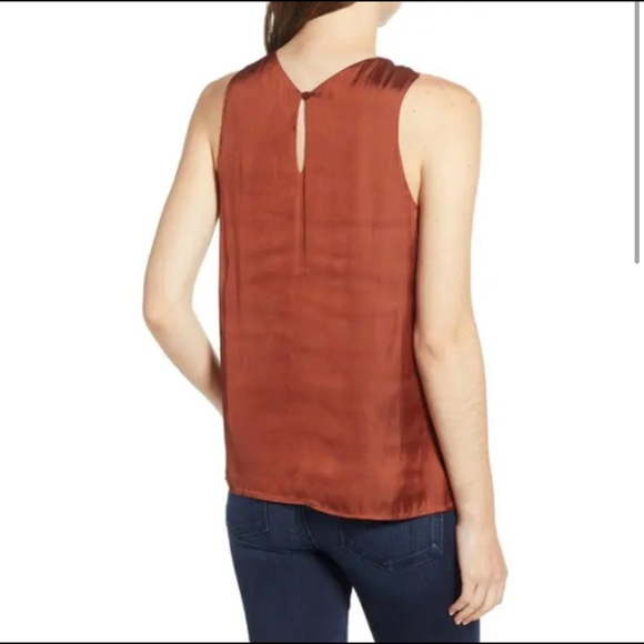 Trouvé Nordstrom Twist Front Sleeveless Halter Top - Picture 3 of 12